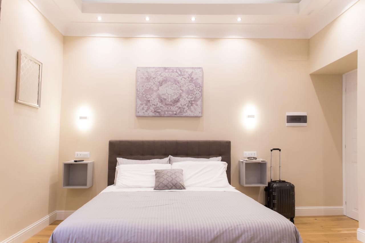 Nazionale Palace Suites Рим Екстер'єр фото